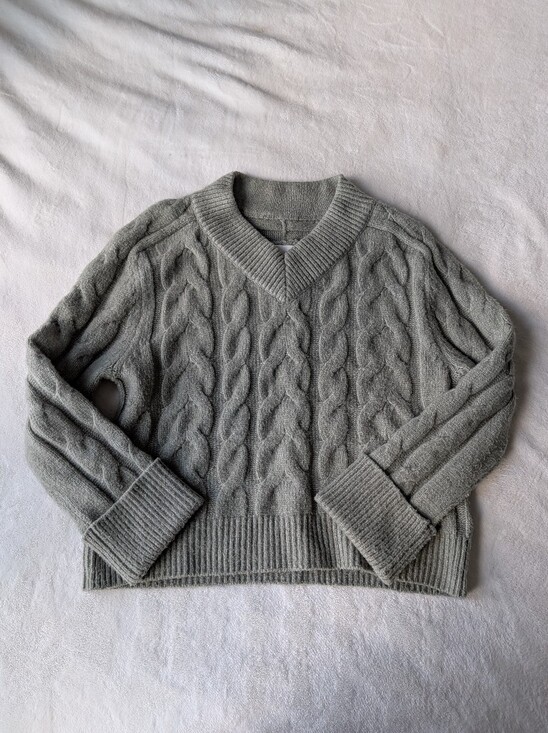 Abercrombie & Fitch Sweaters - Abercrombie & Fitch Cable Knit Sweater